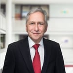 Dr.